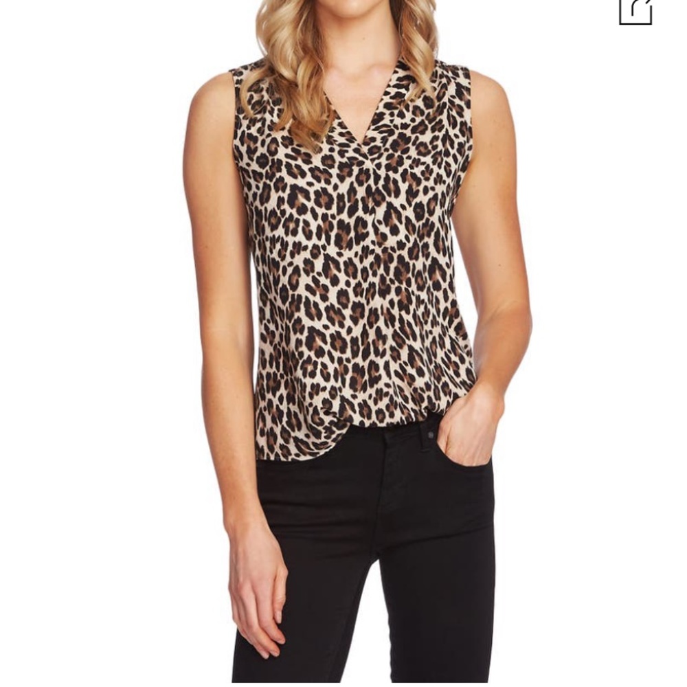 VINCE CAMUTO
Print V-neck Blouse In Rich Black
$59 leopard
